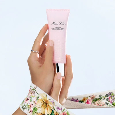 Miss Dior Lait Granité Pour La Douche à La Rose - Purifie Et Hydrate – Image 2