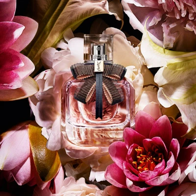 Yves Saint Laurent Mon Paris Lumière Eau De Toilette – Image 2